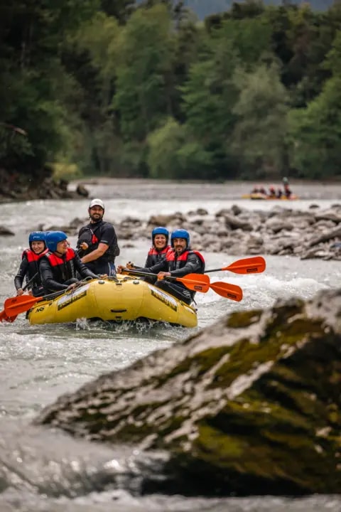 Rafting-Gruppe auf der Ötztaler Ache